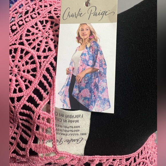 Floral Pink and Blue Women's Kimono NWT - Picture 3 of 4